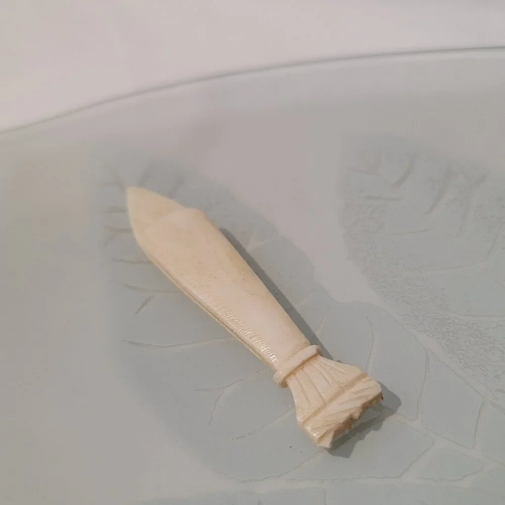 Vintage Letter Opener Artistic Hand-Carved Letter Opener